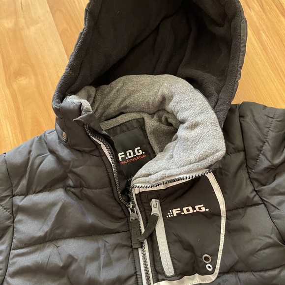 Coat - Picture 4 of 6